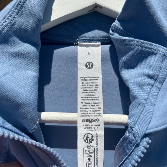 Lululemon Define Jacket in Blue Willow - Picture 3 of 6